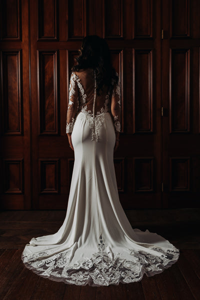 lace wedding dress